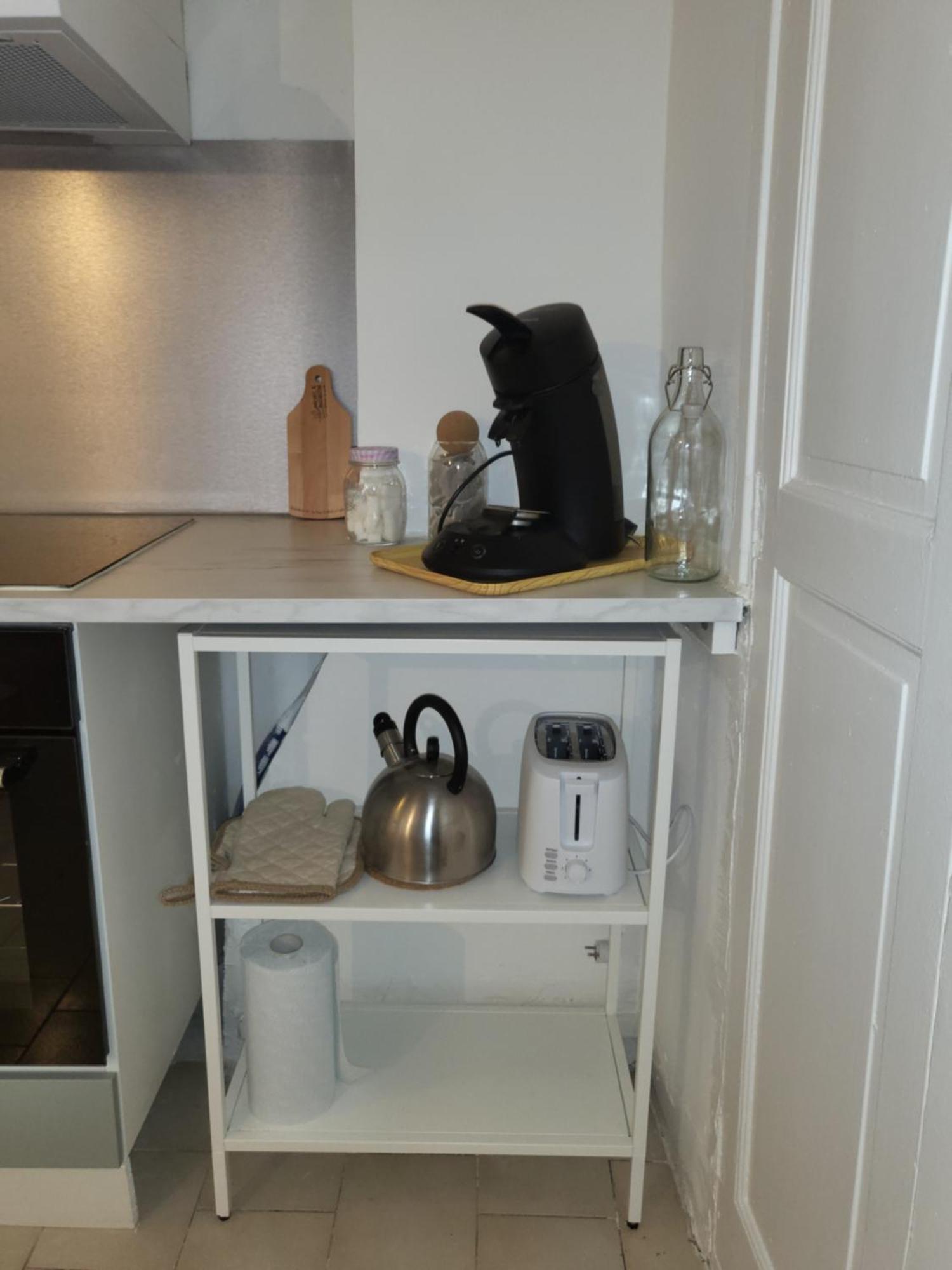 Appartement Avec Son Toit Terrasse, En Plein Coeur De Marseille Rum bild